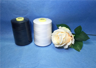 Filato cucirino del poliestere ad alta resistenza per uguaglianza colorata/bianca di tessitura buona
